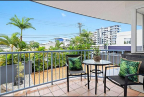 One Bedroom - Beachside Apartments Mooloolaba